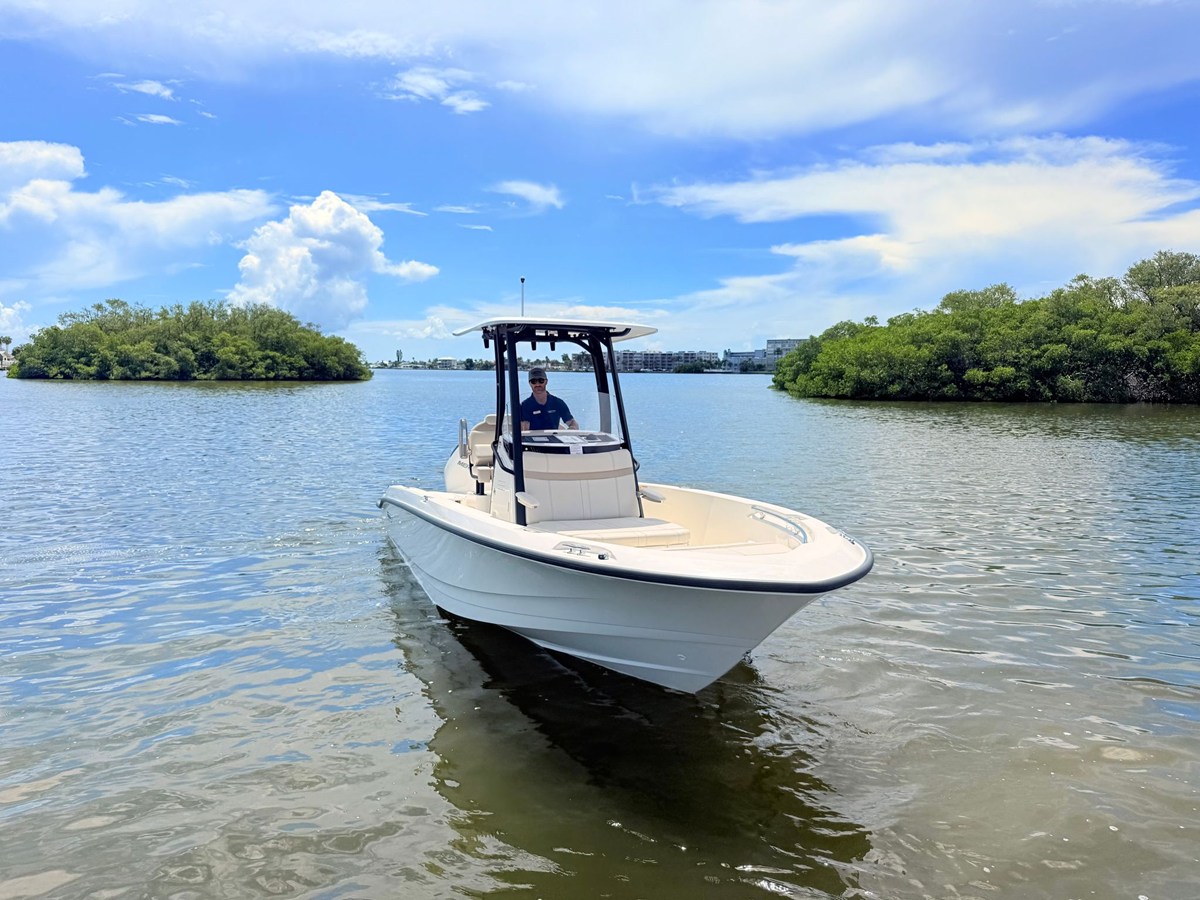 Boston Whaler 220 Dauntless — 2027 Boston Whaler 220 Dauntless — fotoğraf 4