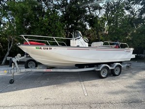 BOSTON WHALER 190 MONTAUK