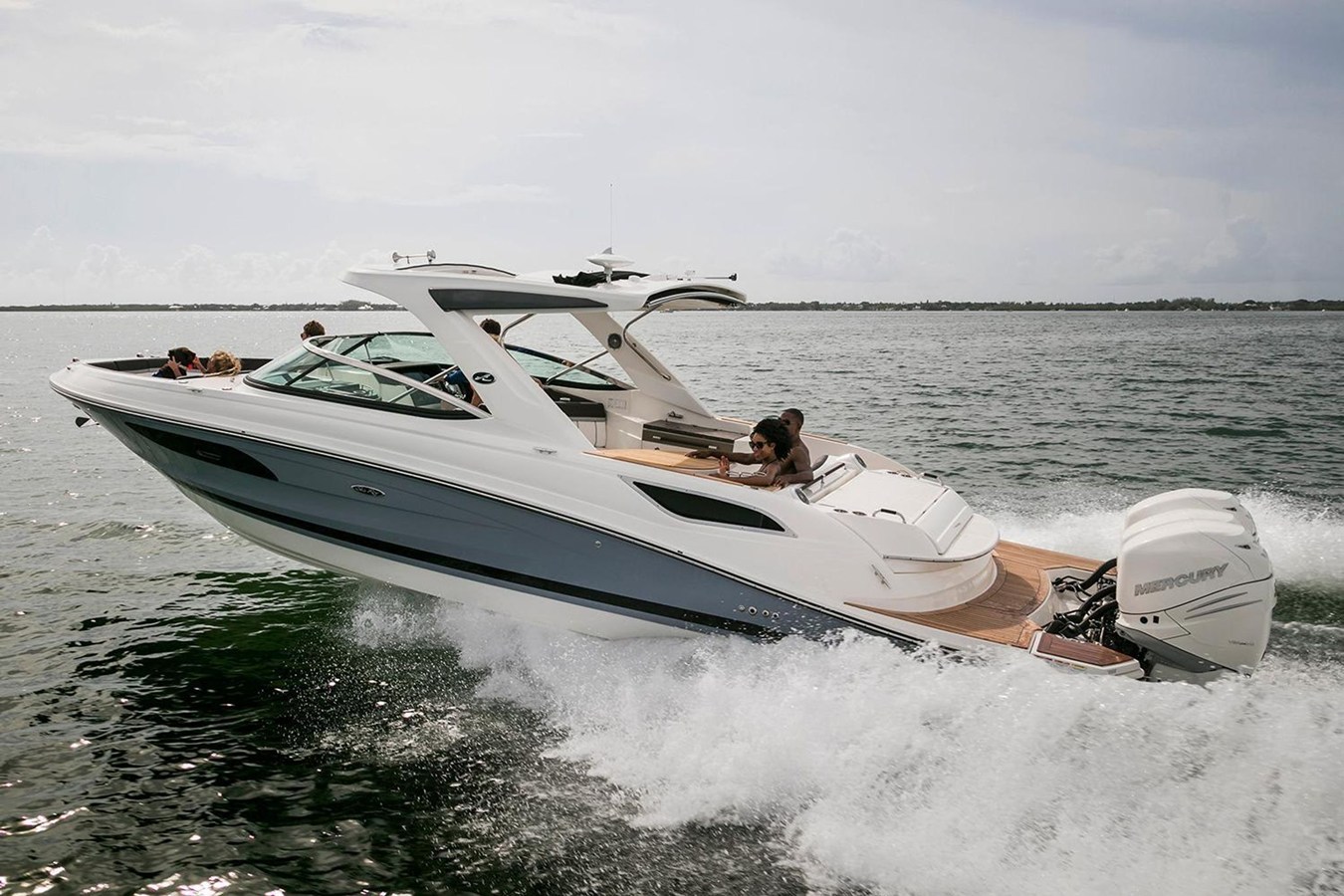 Sea Ray SLX 350 Outboard — 2025 Sea Ray SLX 350 Outboard — fotoğraf 4