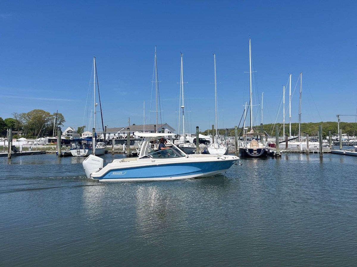 Boston Whaler 240 Vantage — 2026 Boston Whaler 240 Vantage