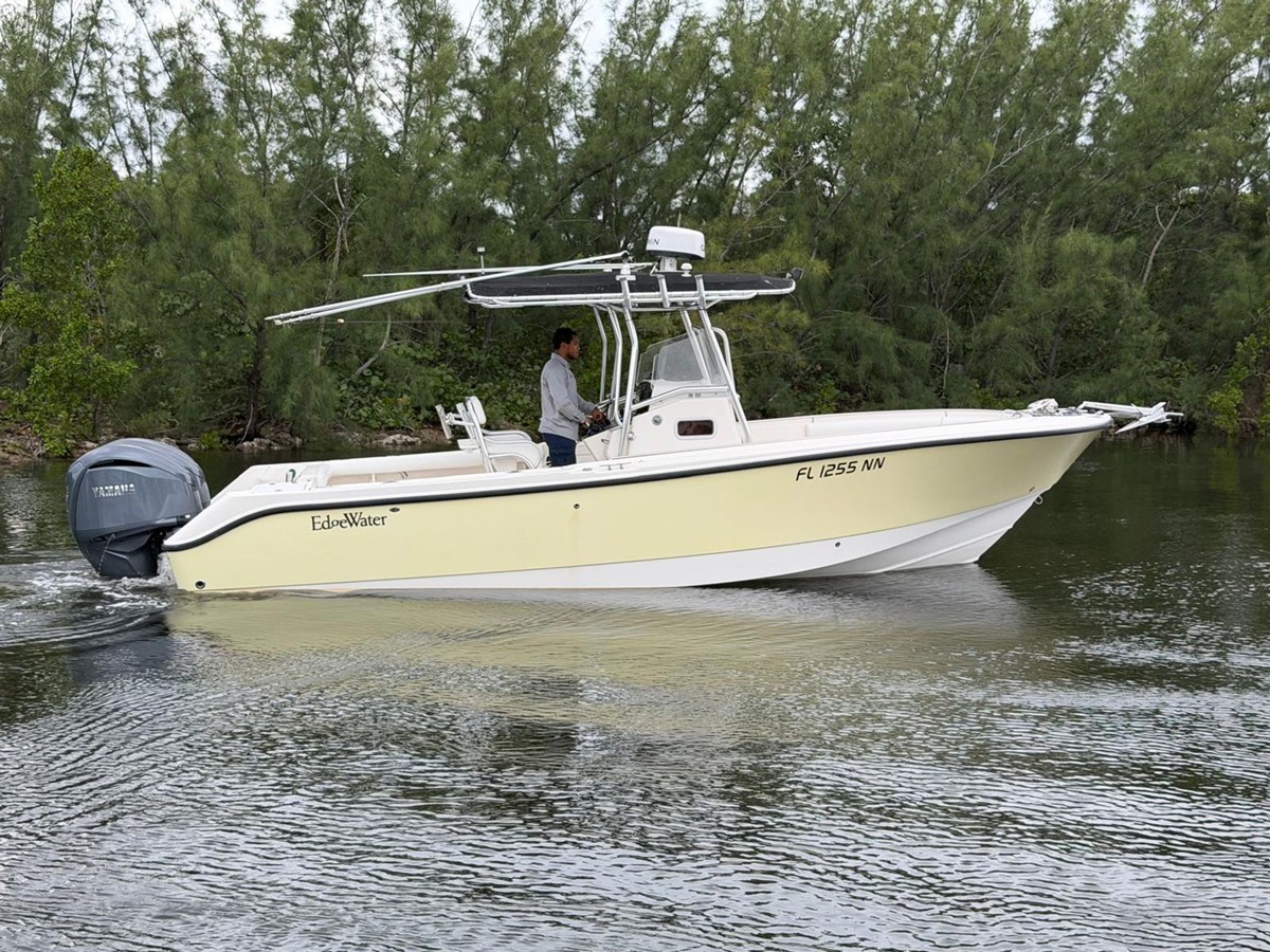 EdgeWater 265CC — 2006 Edgewater 265CC