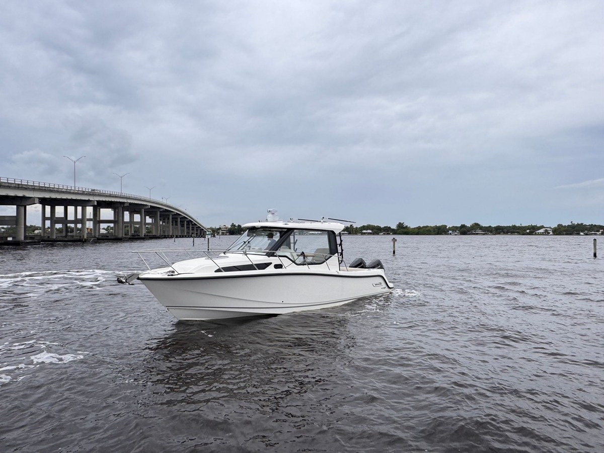 Boston Whaler 325 Conquest — 2026 Boston Whaler 325 Conquest — fotoğraf 4