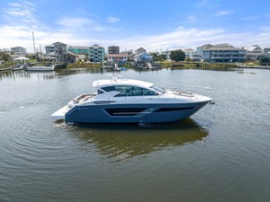 CRUISERS YACHTS 46 CANTIUS 487160