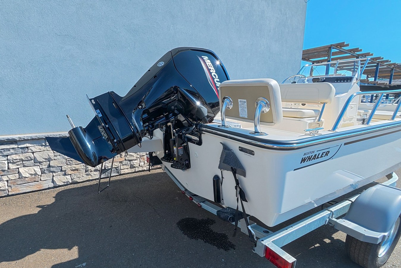 Boston Whaler 170 Montauk — 2026 Boston Whaler 170 Montauk — fotoğraf 5