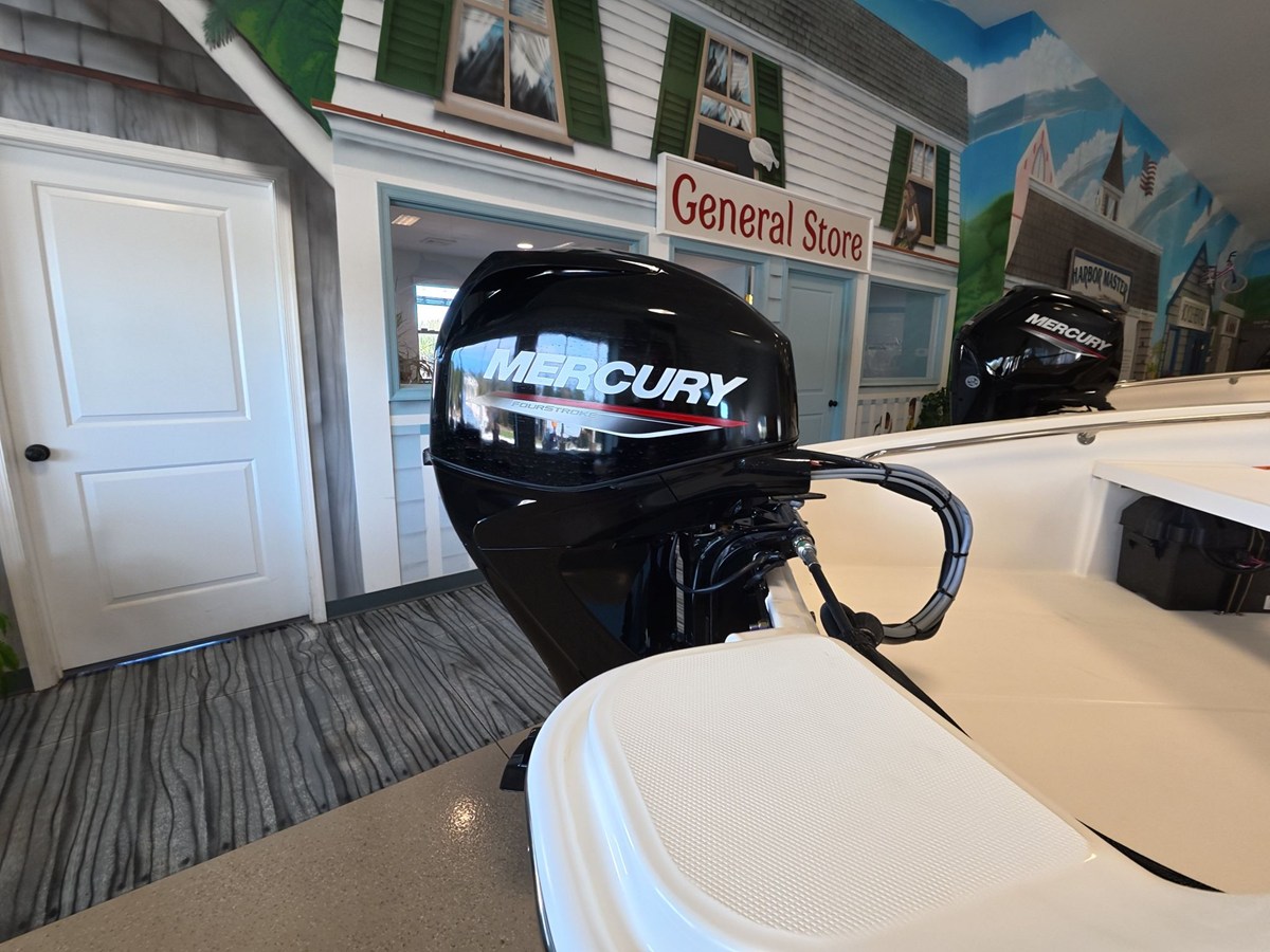 Boston Whaler 130 Super Sport — 2027 Boston Whaler 130 Super Sport — fotoğraf 4