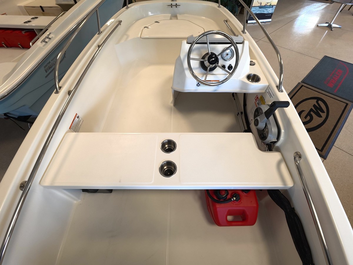 Boston Whaler 130 Super Sport — 2027 Boston Whaler 130 Super Sport — fotoğraf 5