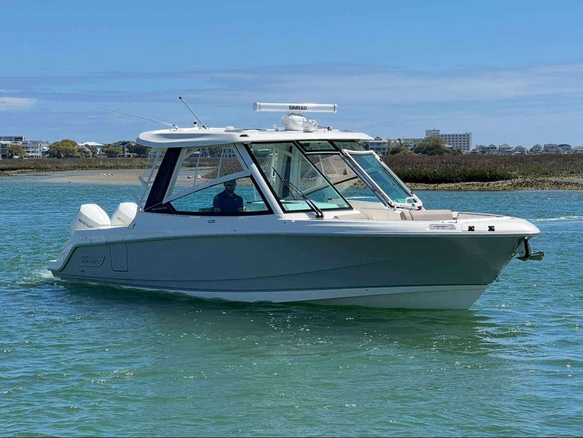 Boston Whaler 330 Vantage — 2026 Boston Whaler 330 Vantage — fotoğraf 3