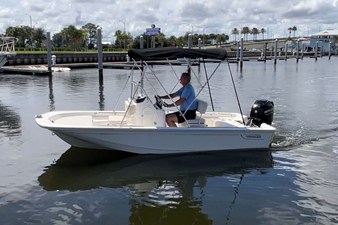 BOSTON WHALER 150 MONTAUK