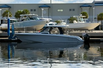 BOSTON WHALER 350 REALM 487239