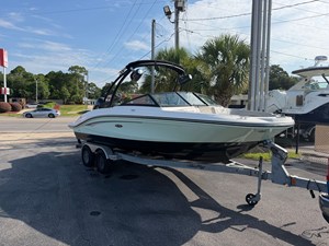 SEA RAY 210 SPX OB