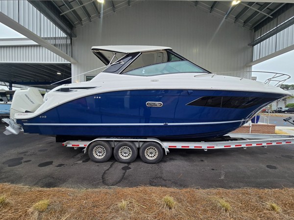 SEA RAY SUNDANCER 320 OUTBOARD — 2026 Sea Ray Sundancer 320 Outboard