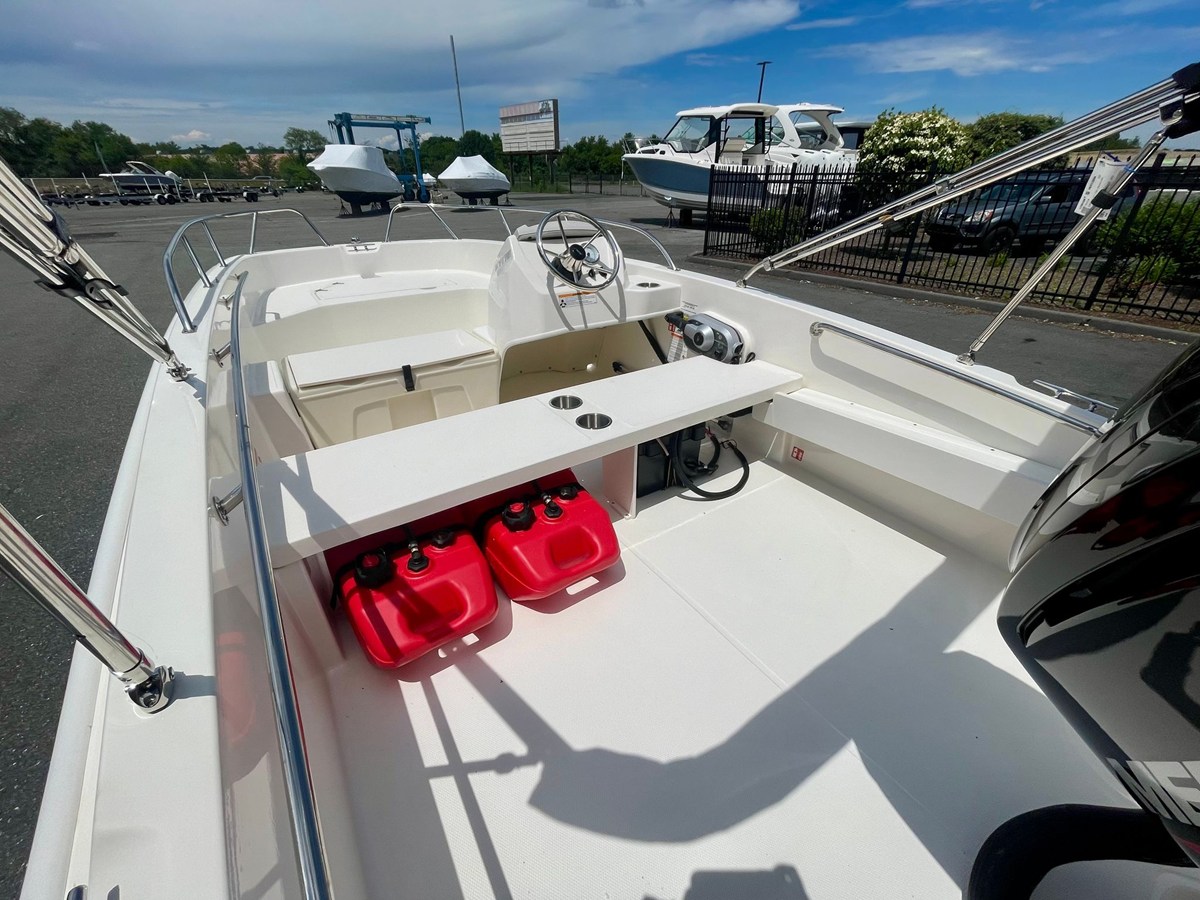 Boston Whaler 160 Super Sport — 2026 Boston Whaler 160 Super Sport — fotoğraf 3