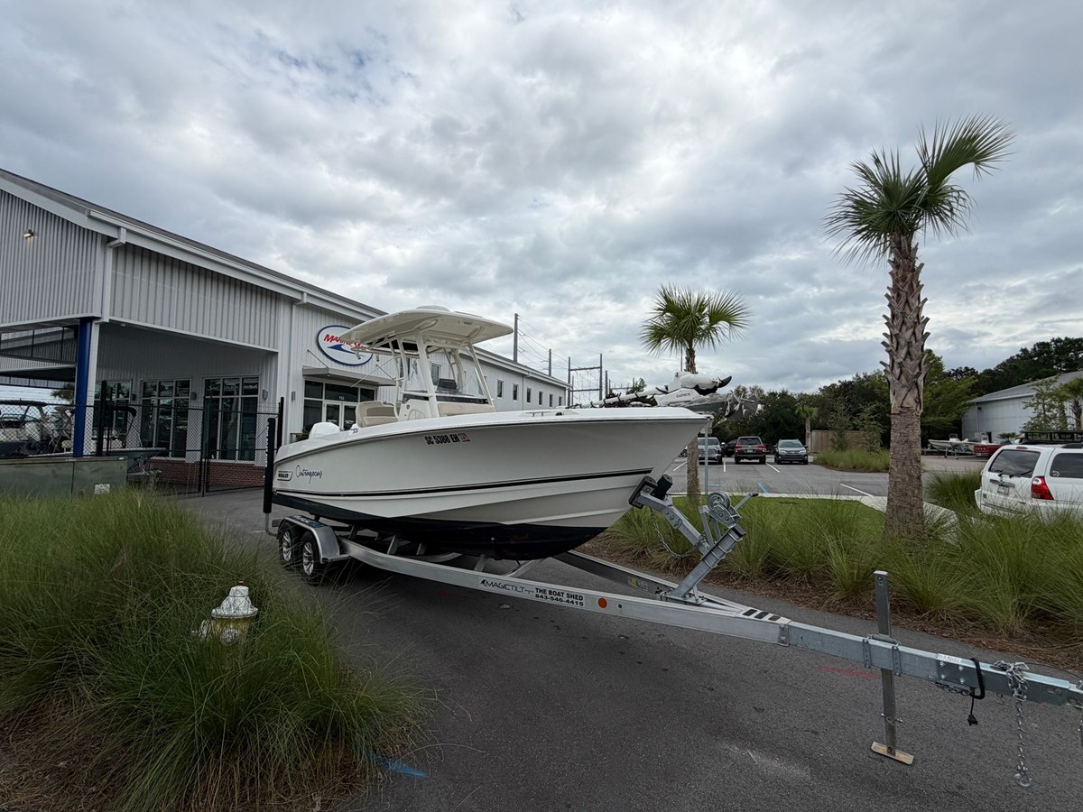 Boston Whaler 230 OUTRAGE — 2018 Boston Whaler 230 Outrage — fotoğraf 3