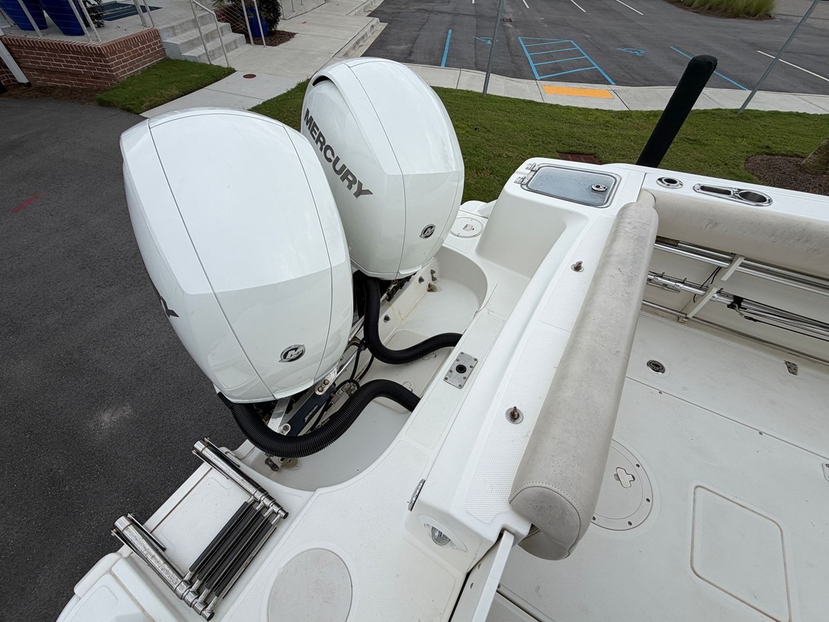 Boston Whaler 230 OUTRAGE — 2018 Boston Whaler 230 Outrage — fotoğraf 5