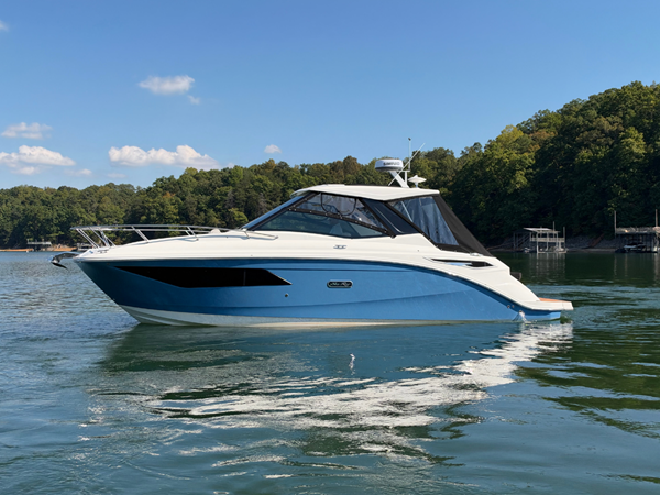 SEA RAY SUNDANCER 320 — 2027 Sea Ray Sundancer 320