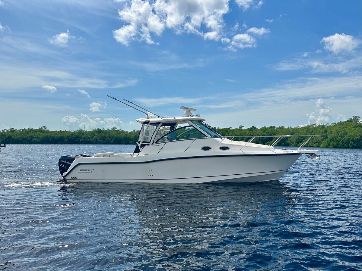 Boston Whaler 345 CONQUEST — 2012 Boston Whaler 345 Conquest