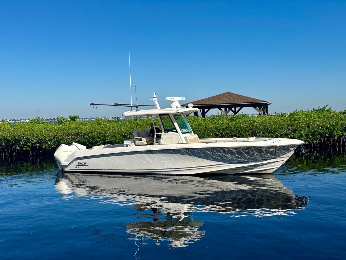 Boston Whaler 330 OUTRAGE — 2021 Boston Whaler 330 Outrage — fotoğraf 2