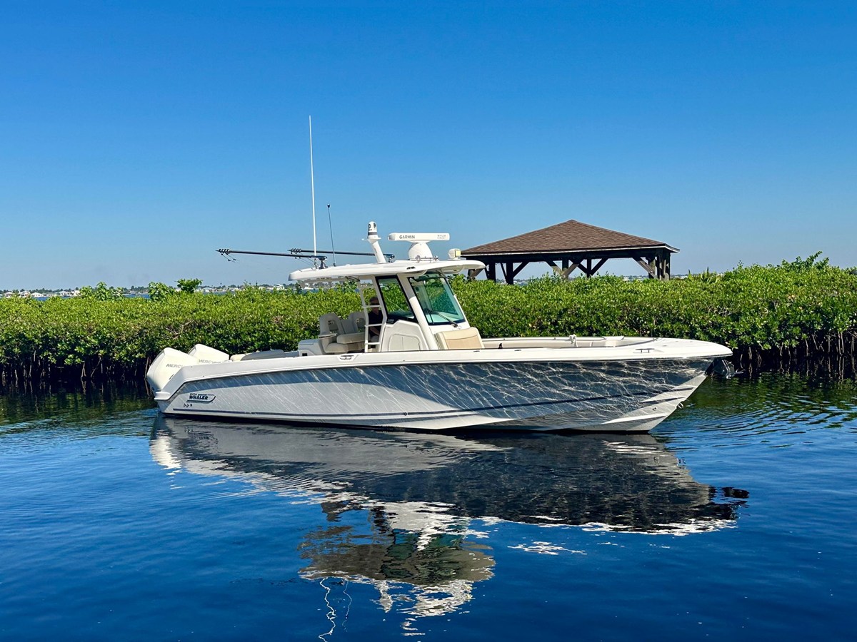 Boston Whaler 330 OUTRAGE — 2021 Boston Whaler 330 Outrage — fotoğraf 3