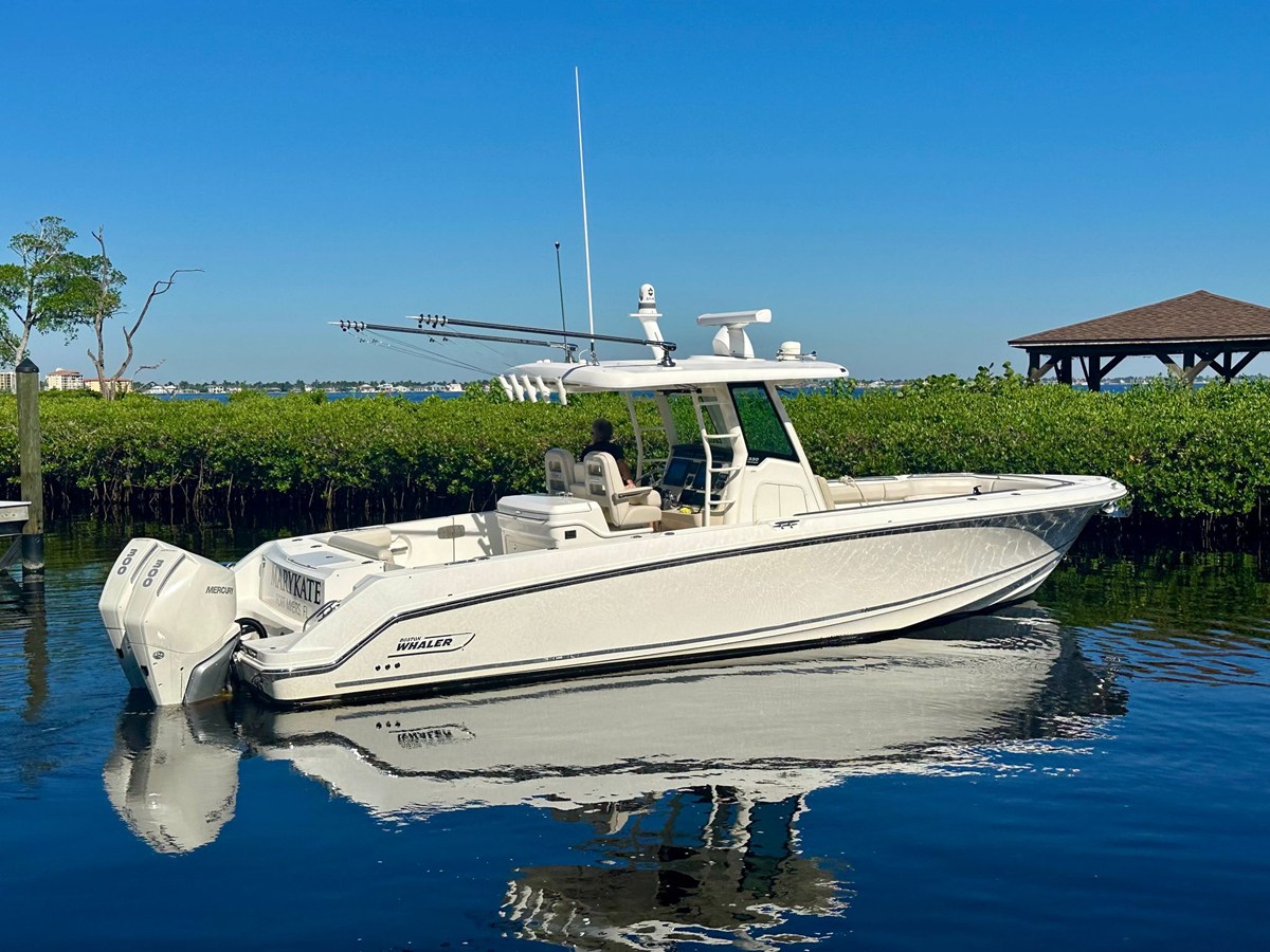 Boston Whaler 330 OUTRAGE — 2021 Boston Whaler 330 Outrage — fotoğraf 5