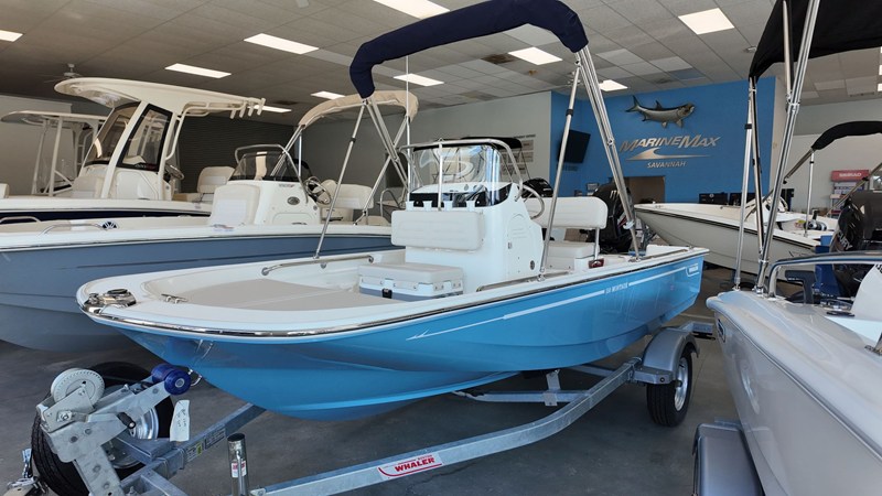 BOSTON WHALER 150 MONTAUK — 2027 Boston Whaler 150 Montauk