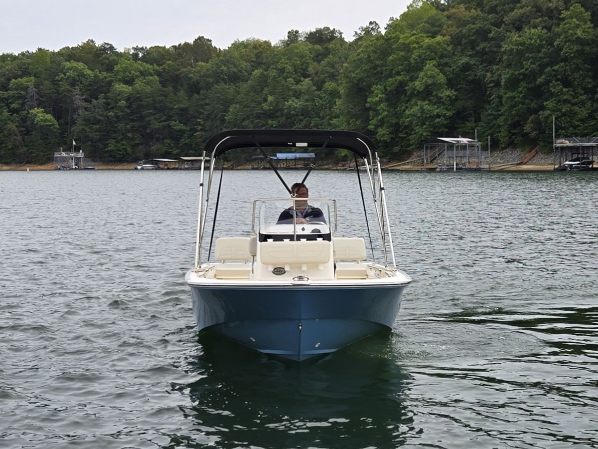 Boston Whaler 170 Montauk — 2026 Boston Whaler 170 Montauk — fotoğraf 3