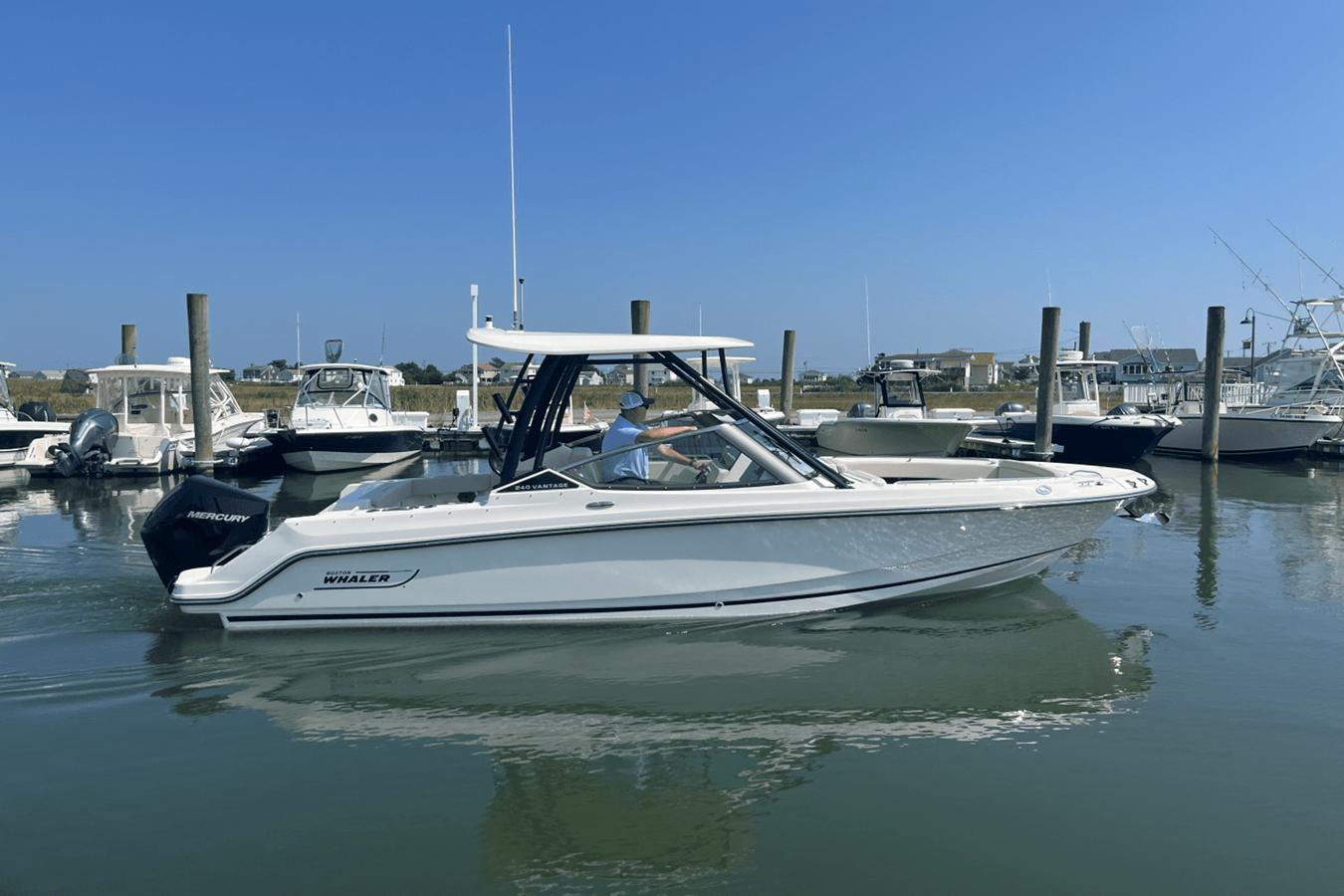 Boston Whaler 240 Vantage — 2026 Boston Whaler 240 Vantage