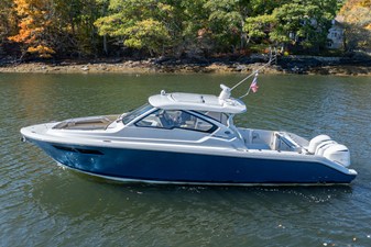 PURSUIT DC 365 DUAL CONSOLE 487454