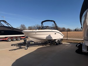 SEA RAY SPX 210