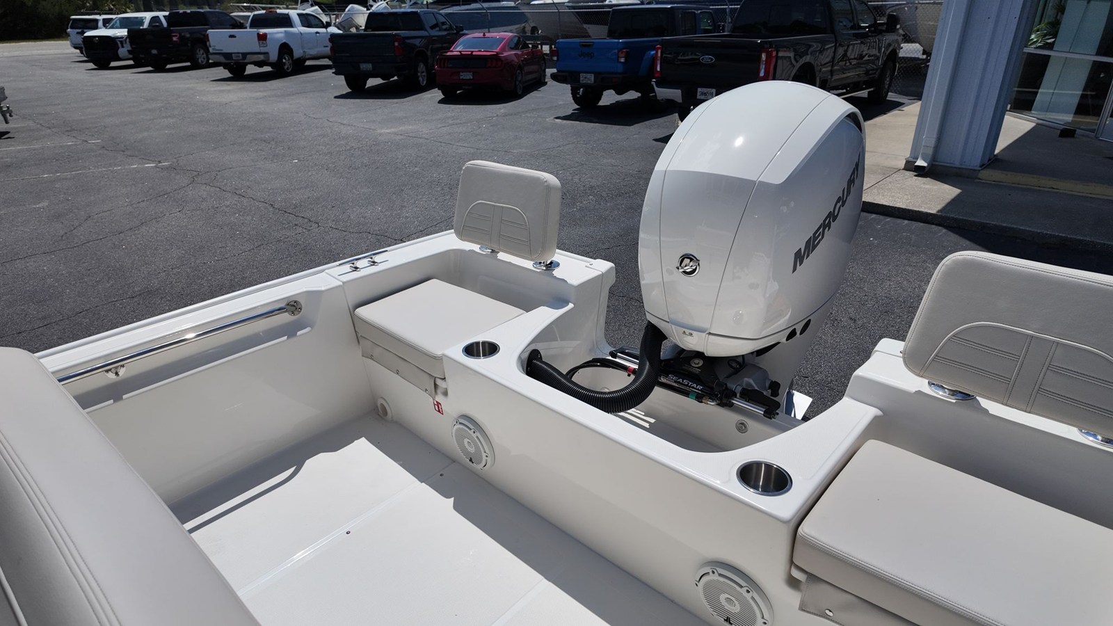 Boston Whaler 190 Montauk — 2027 Boston Whaler 190 Montauk — fotoğraf 5