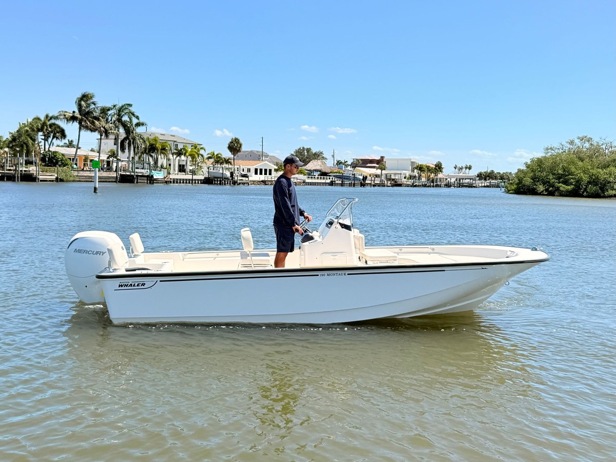 Boston Whaler 190 Montauk — 2027 Boston Whaler 190 Montauk