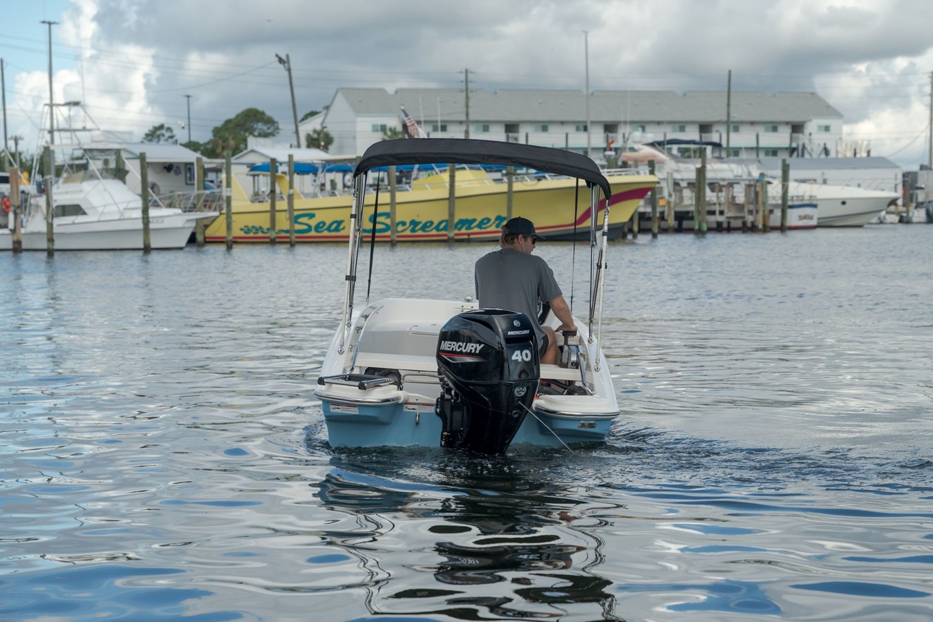 Boston Whaler 130 Super Sport — 2027 Boston Whaler 130 Super Sport — fotoğraf 3