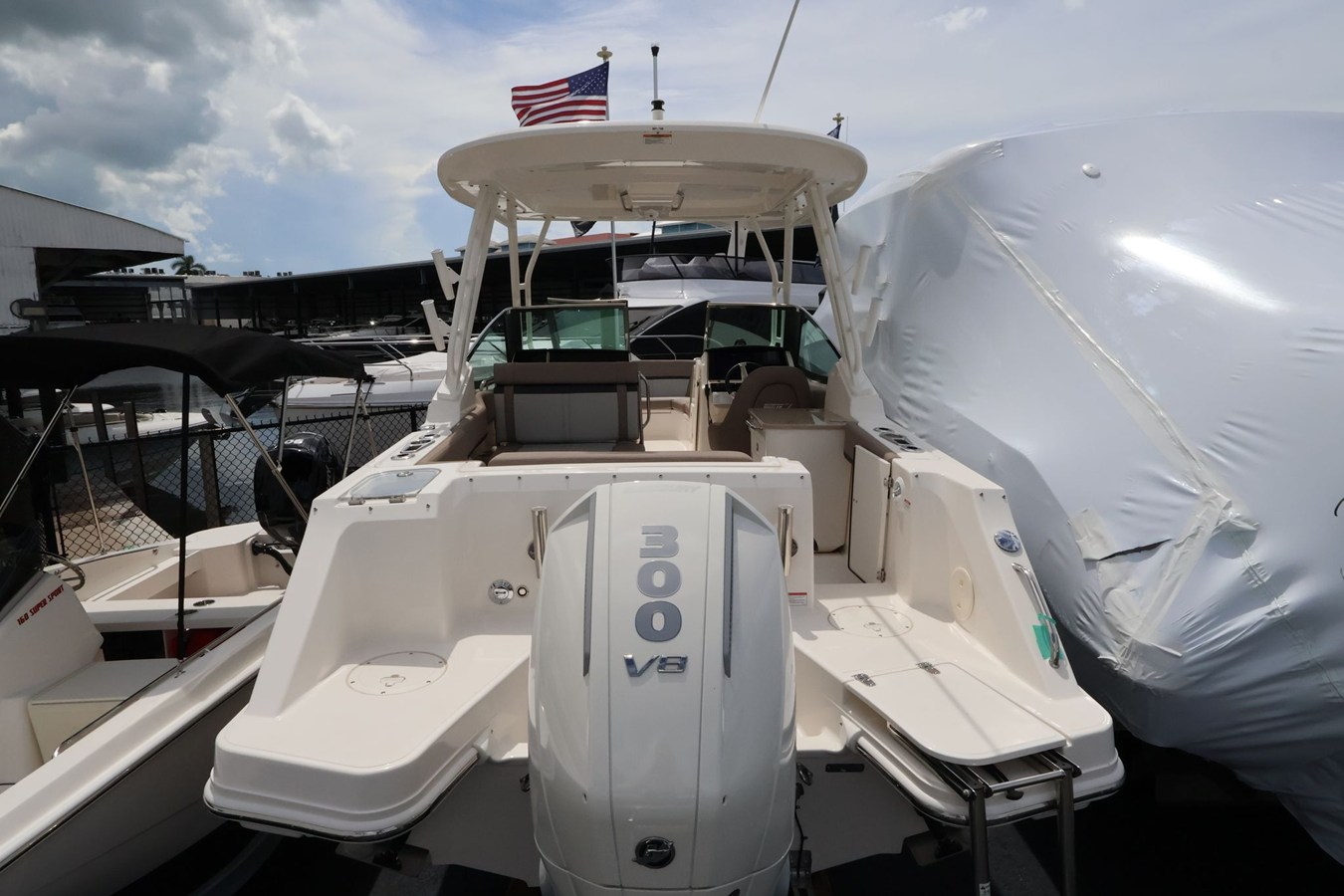 Boston Whaler 240 Vantage — 2026 Boston Whaler 240 Vantage — fotoğraf 4