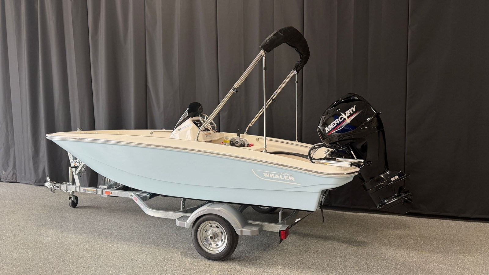 Boston Whaler 130 Super Sport — 2027 Boston Whaler 130 Super Sport — fotoğraf 4