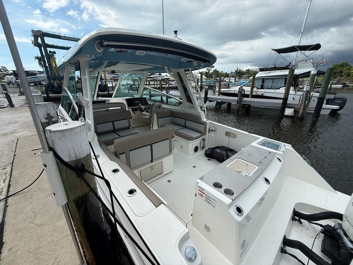 Boston Whaler 330 Vantage — 2027 Boston Whaler 330 Vantage — fotoğraf 3