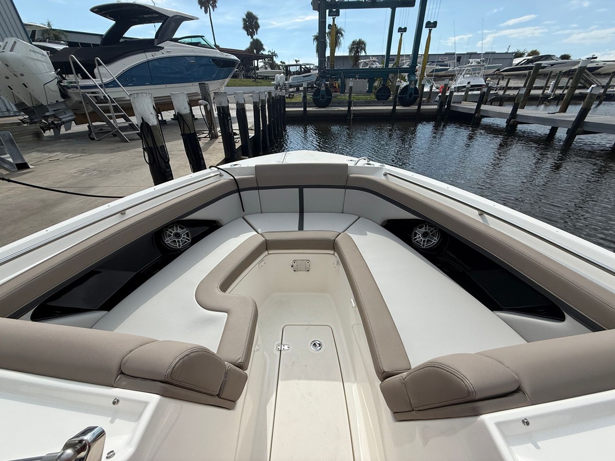 Boston Whaler 330 Vantage — 2027 Boston Whaler 330 Vantage — fotoğraf 5