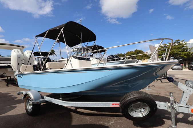 BOSTON WHALER 170 MONTAUK — 2026 Boston Whaler 170 Montauk