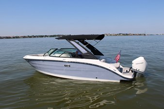 SEA RAY SDX 230 OUTBOARD