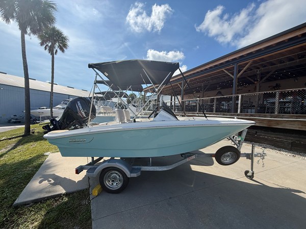 BOSTON WHALER 130 SUPER SPORT — 2027 Boston Whaler 130 Super Sport