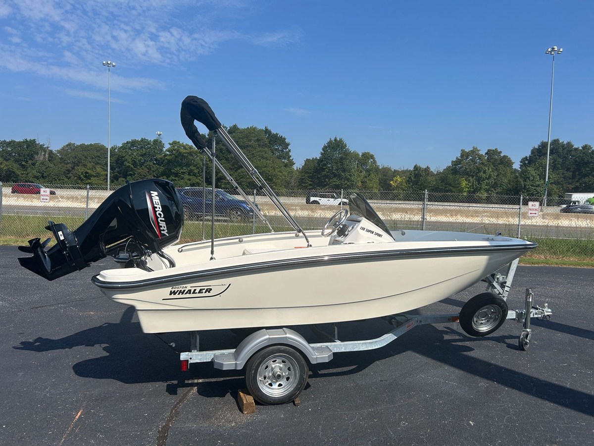 Boston Whaler 130 Super Sport — 2027 Boston Whaler 130 Super Sport — fotoğraf 3