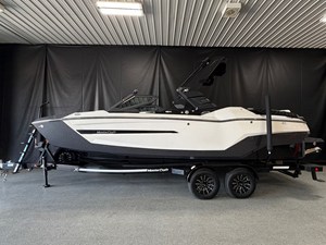 MASTERCRAFT X24