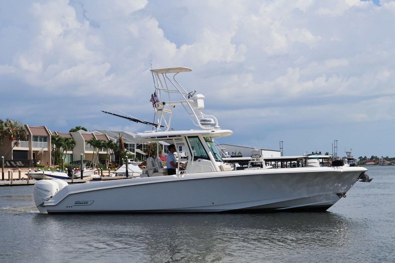 Boston Whaler 330 Outrage — 2018 Boston Whaler 330 Outrage — fotoğraf 4
