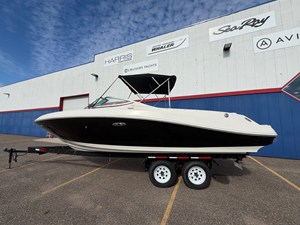 SEA RAY 230 SELECT