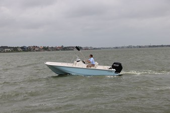 BOSTON WHALER 170 MONTAUK
