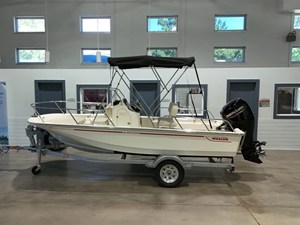 BOSTON WHALER 150 MONTAUK