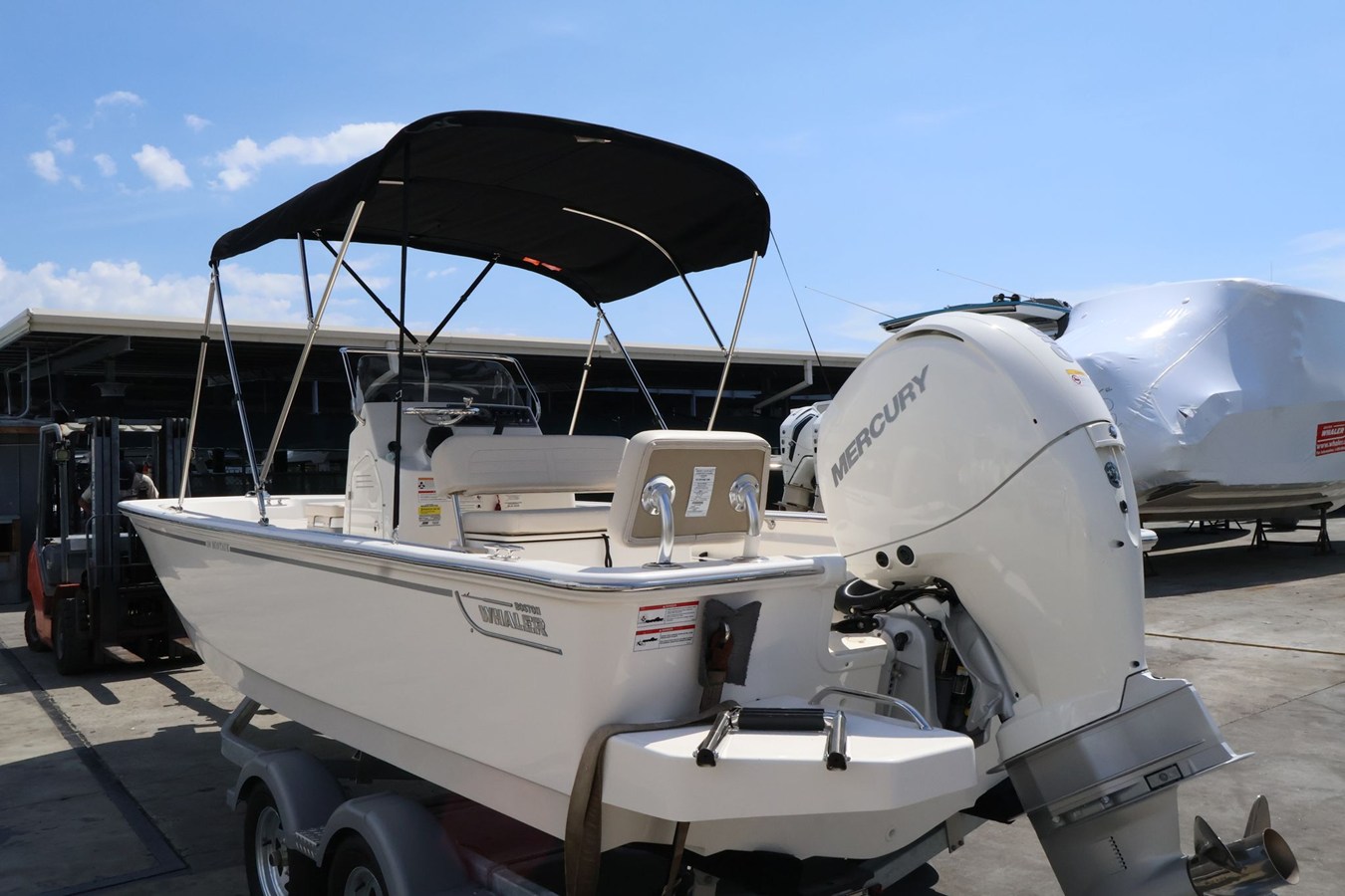 Boston Whaler 190 Montauk — 2027 Boston Whaler 190 Montauk — fotoğraf 4