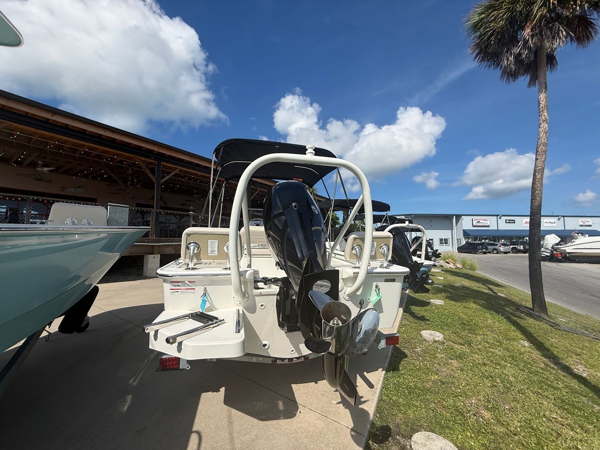 Boston Whaler 170 Montauk — 2027 Boston Whaler 170 Montauk — fotoğraf 4