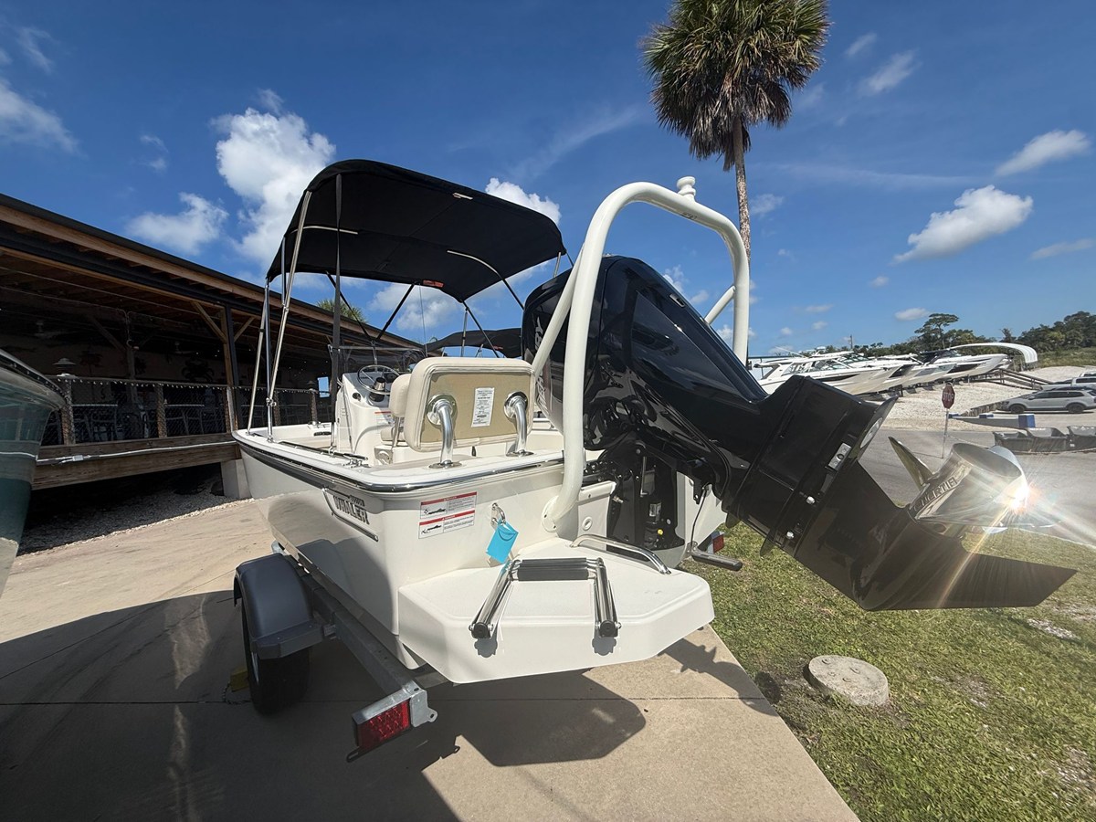 Boston Whaler 170 Montauk — 2027 Boston Whaler 170 Montauk — fotoğraf 5