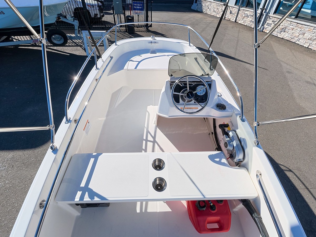 Boston Whaler 130 Super Sport — 2027 Boston Whaler 130 Super Sport — fotoğraf 5