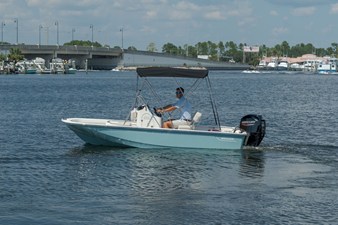 BOSTON WHALER 150 MONTAUK