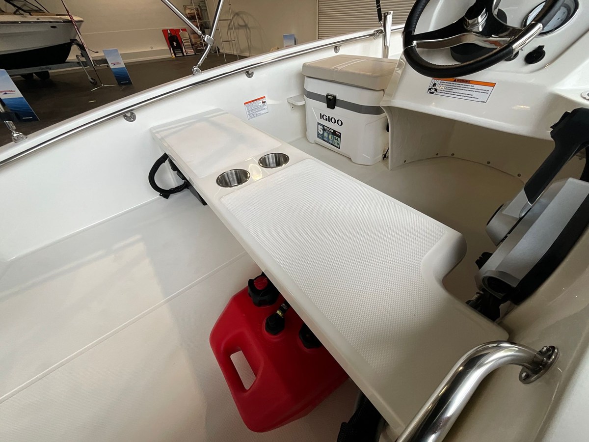 Boston Whaler 130 Super Sport — 2026 Boston Whaler 130 Super Sport — fotoğraf 5